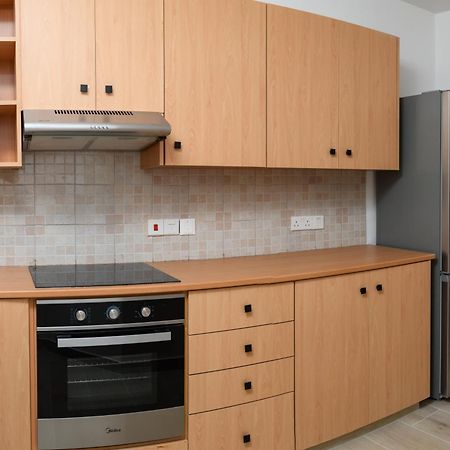 Ollies 3 Bedroom Apartment Larnaca Luaran gambar