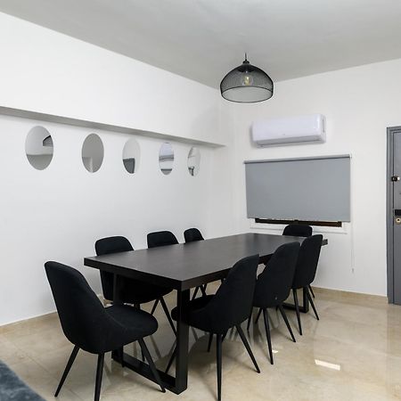 Ollies 3 Bedroom Apartment Larnaca Luaran gambar