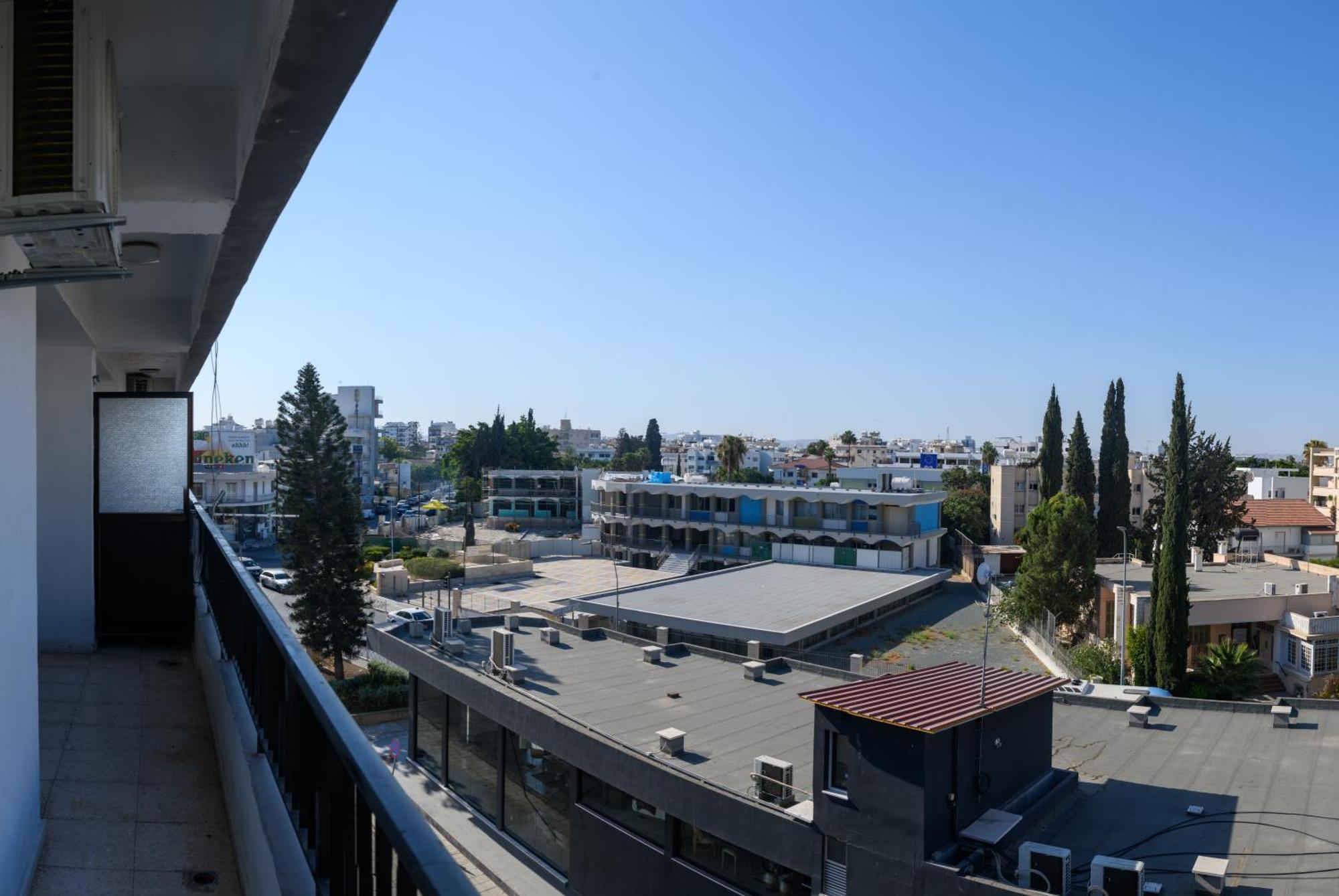 Ollies 3 Bedroom Apartment Larnaca Luaran gambar